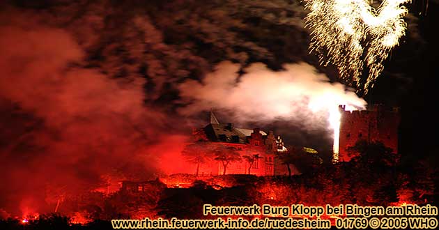 Feuerwerk von Burg Klopp bei Bingen am Rhein, 1769  WHO
