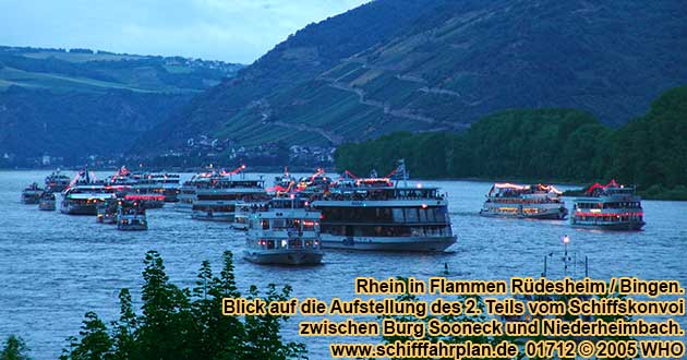 Schiffskonvoi Rhein in Flammen Rdesheim / Bingen. Aufstellung zwischen Burg Sooneck und Niederheimbach.