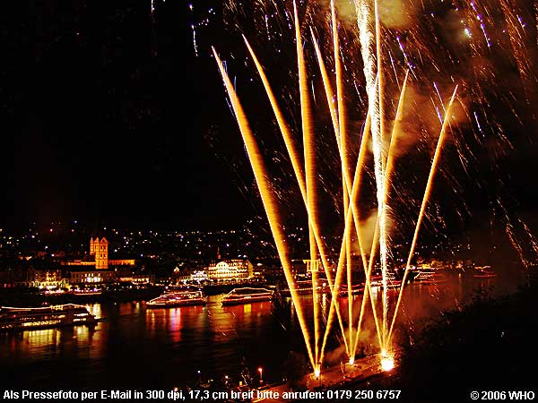 Feuerwerk Winzerfest Boppard am Rhein, © 2006 WHO