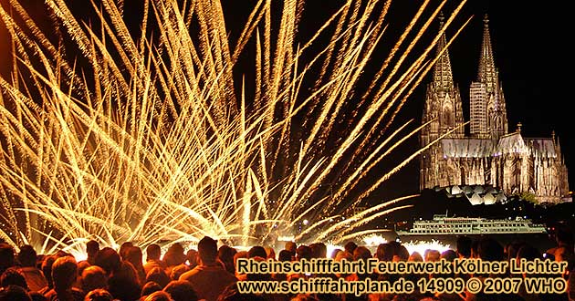 Feuerwerk-Schifffahrt K�lner Lichter