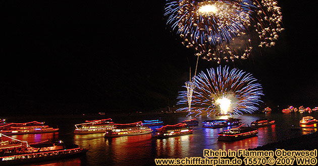 Rheinschifffahrt Feuerwerk Rhein in Flammen Oberwesel