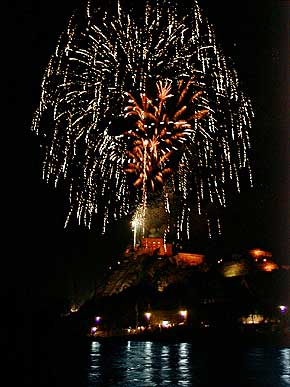 Rhein Feuerwerk, Festung Ehrenbreitstein bei Koblenz, 2000-12-08-79-ehrenbreitstein-200,  2000 WHO